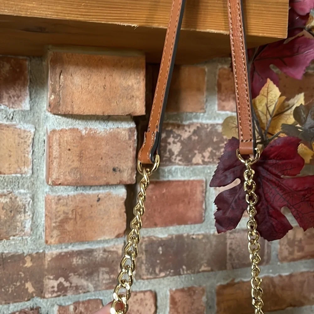 Michael Kors Vanilla Fulton Small Shoulder Bag